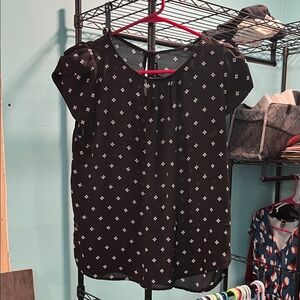 Haute Monde Black Cap-Sleeve Printed Blouse